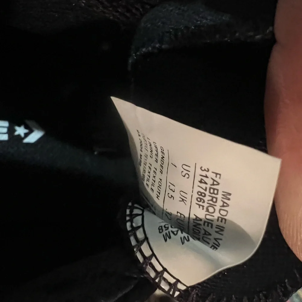 Converse - Picture 5 of 7